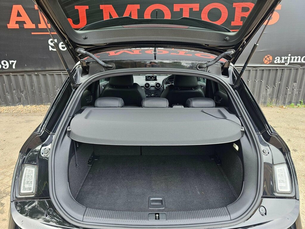 Audi A1 1.6 Tdi S Line Style Black #44