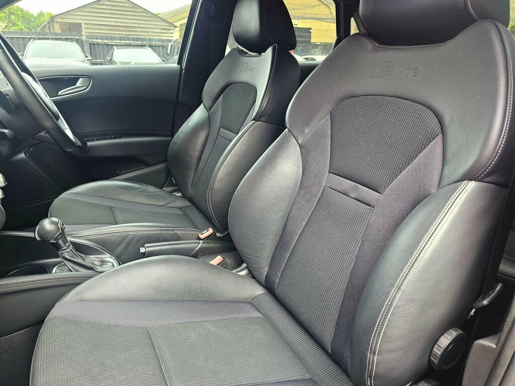 Audi A1 1.6 Tdi S Line Style Black #32