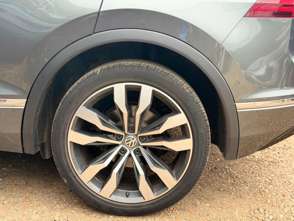 Volkswagen Tiguan 2.0 Tsi 230 4Motion Sel Dsg White #18