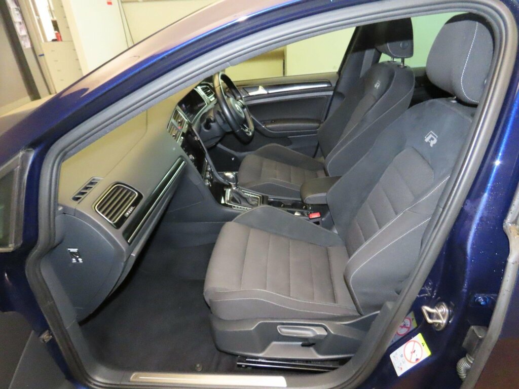 Volkswagen Golf 1.5 Gt Tsi Evo 148 Bhp White #5