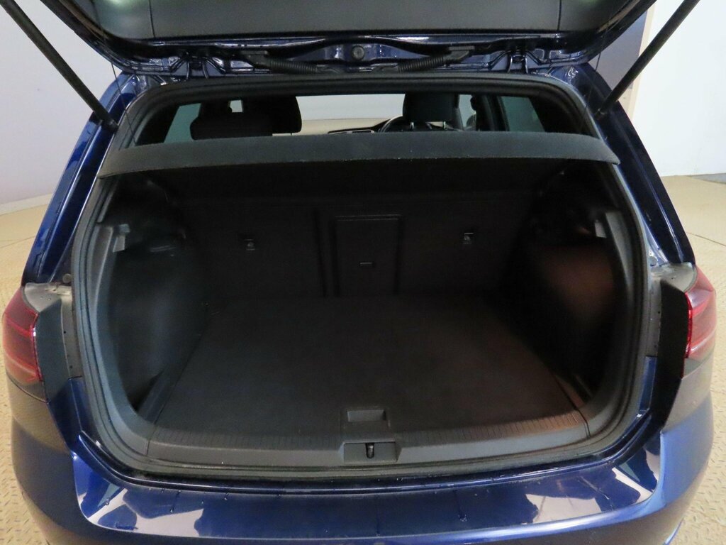 Volkswagen Golf 1.5 Gt Tsi Evo 148 Bhp White #8
