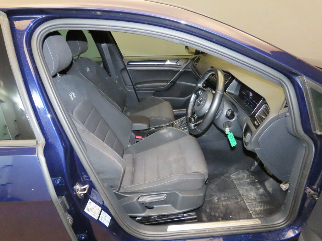 Volkswagen Golf 1.5 Gt Tsi Evo 148 Bhp White #4