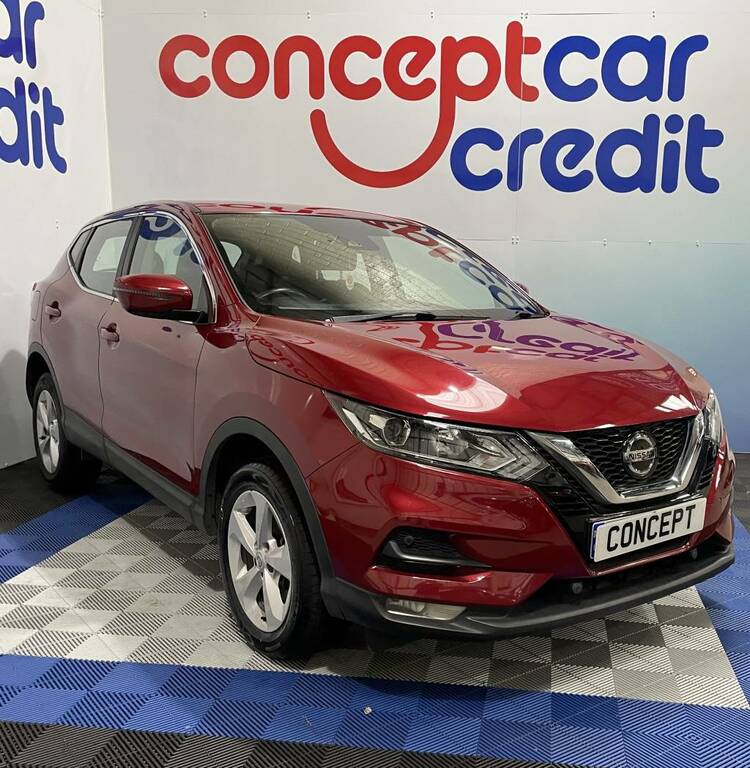 Nissan Qashqai Hatchback 1.3 Dig-t Acenta Premium Red #2
