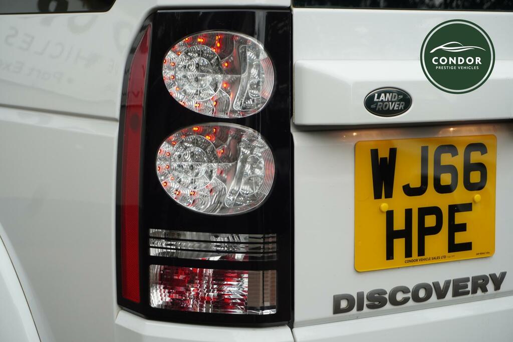 Land Rover Discovery 4 3L Landmark Black #11