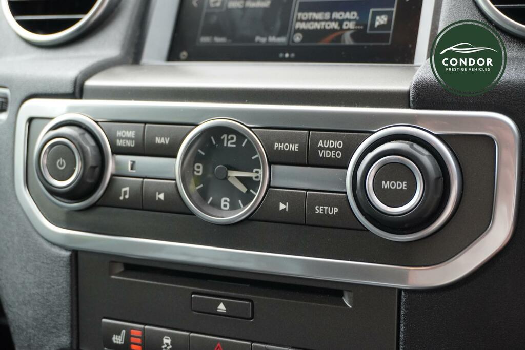 Land Rover Discovery 4 3L Landmark Black #27