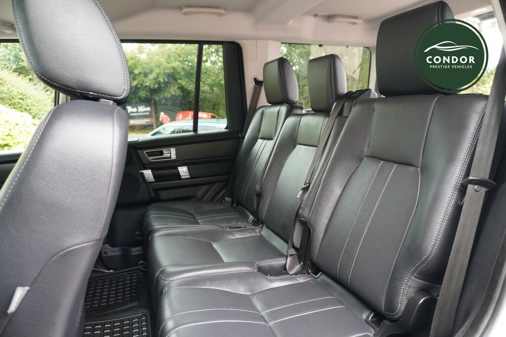 Land Rover Discovery 4 3L Landmark Black #37