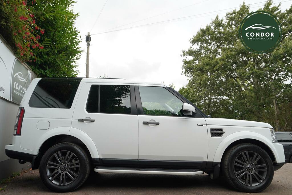 Land Rover Discovery 4 3L Landmark Black #6