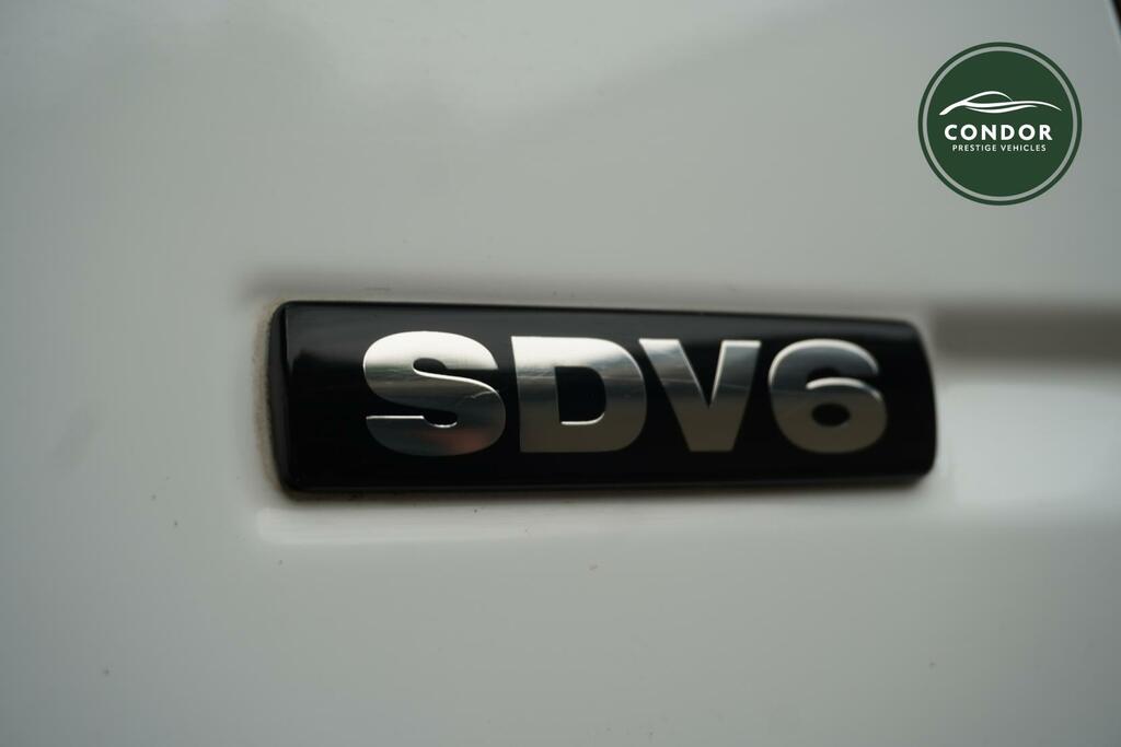 Land Rover Discovery 4 3L Landmark Black #15