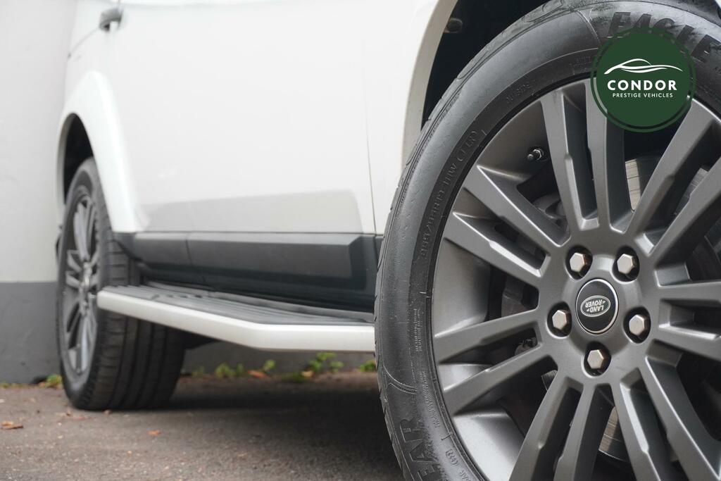 Land Rover Discovery 4 3L Landmark Black #13