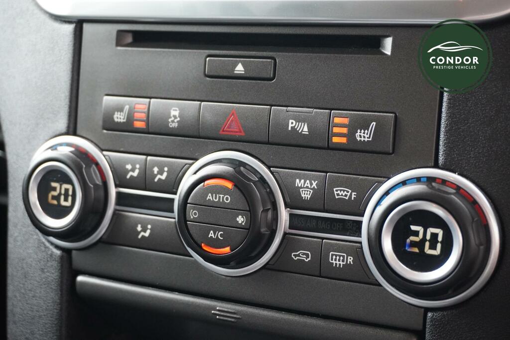Land Rover Discovery 4 3L Landmark Black #28