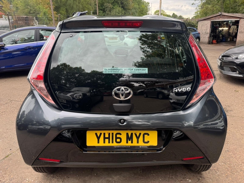 Toyota Aygo 1.0 Vvt-i X Red #13