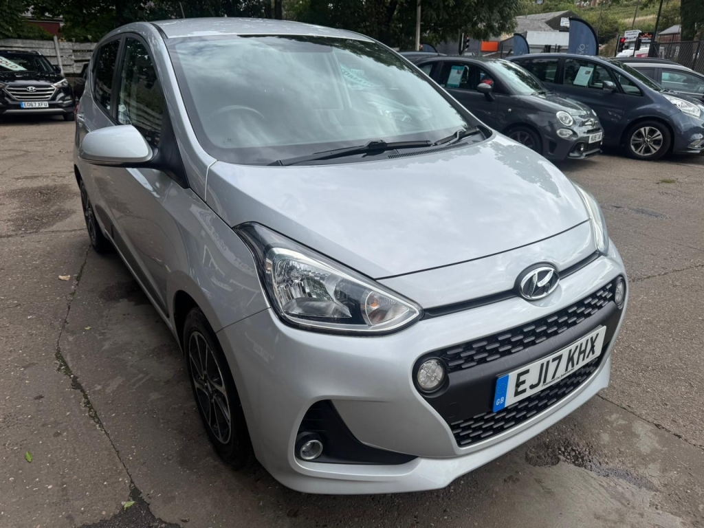 Hyundai I10 Hatchback 1.0 Premium EJ17KHX Silver #3