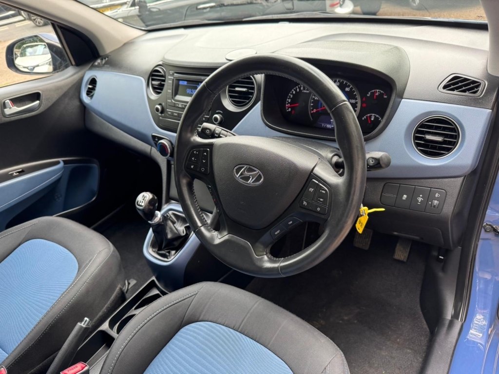 Hyundai I10 1.2 Premium Blue #4