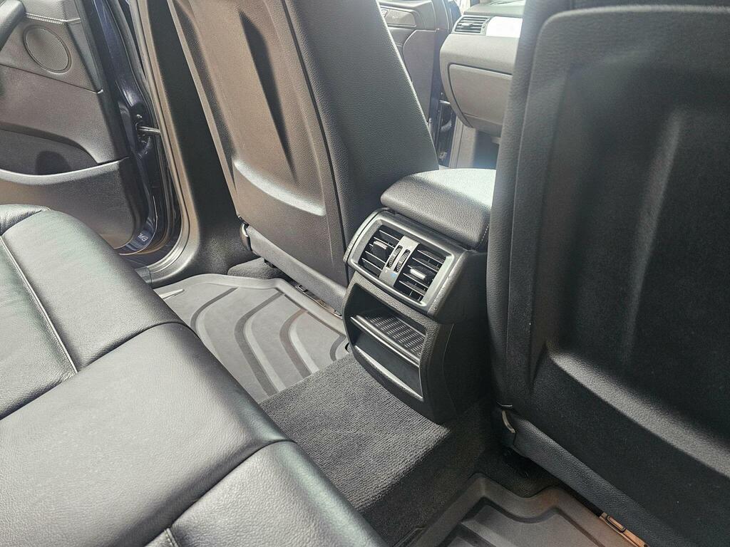 BMW X3 Suv White #19