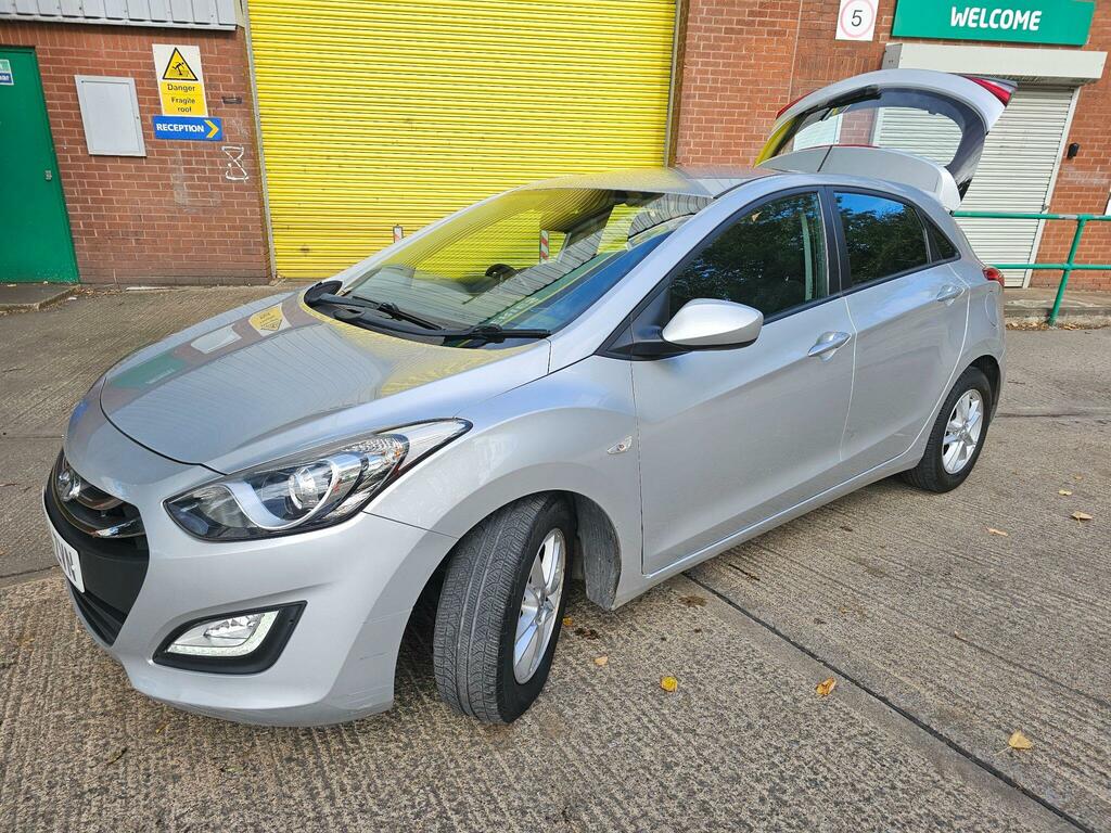 Hyundai I30 1.6 Active Crdi 109 Bhp Grey #21