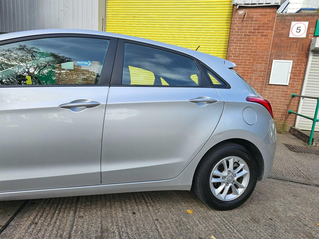 Hyundai I30 1.6 Active Crdi 109 Bhp Grey #12