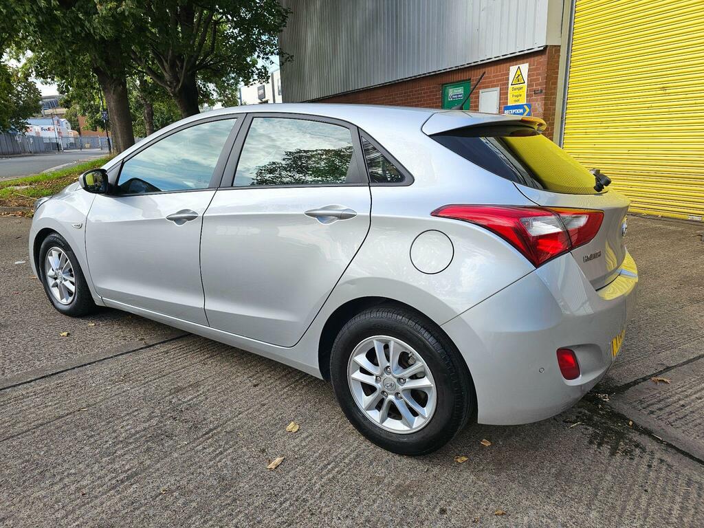 Hyundai I30 1.6 Active Crdi 109 Bhp Grey #17