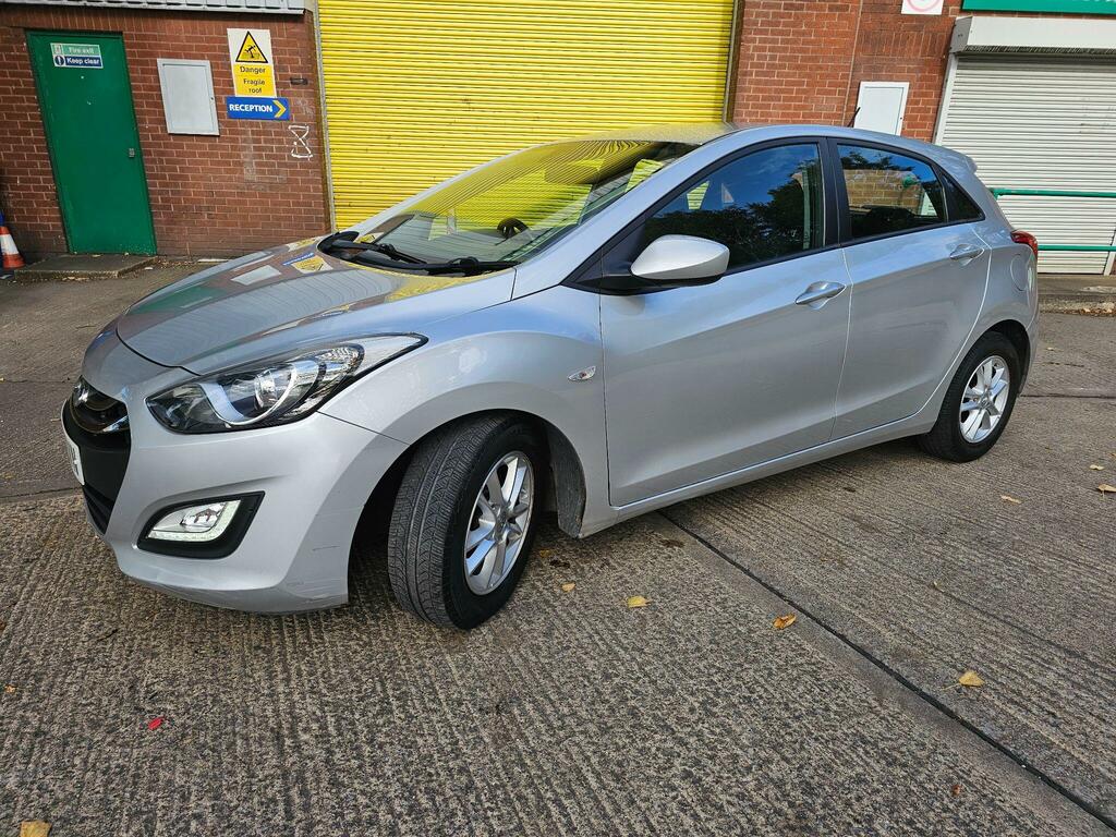 Hyundai I30 1.6 Active Crdi 109 Bhp Grey #16