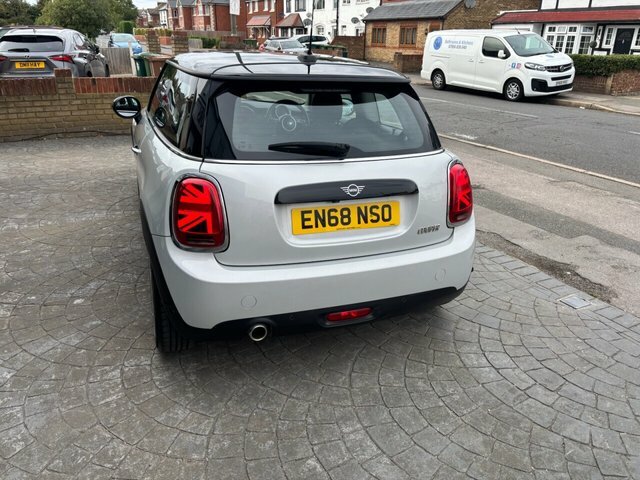 Mini Hatch 1.5 Cooper Classic Hatchback Eur EN68NSO Silver #5