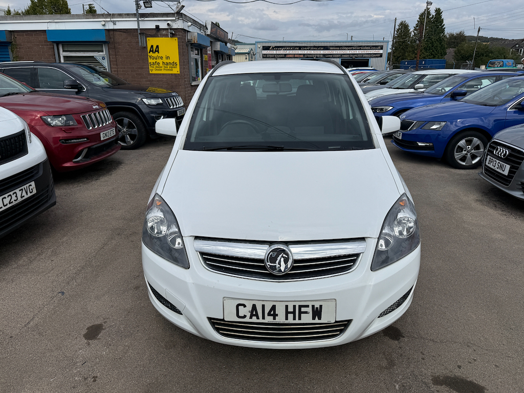 Vauxhall Zafira Exclusiv White #2