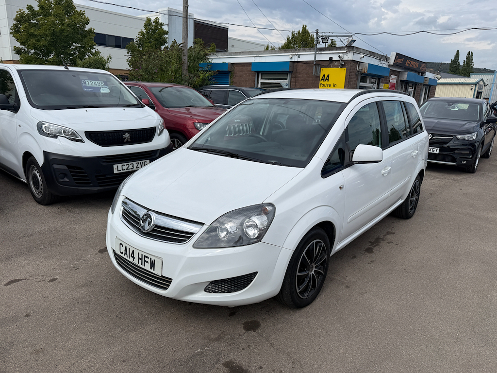 Vauxhall Zafira Exclusiv White #3