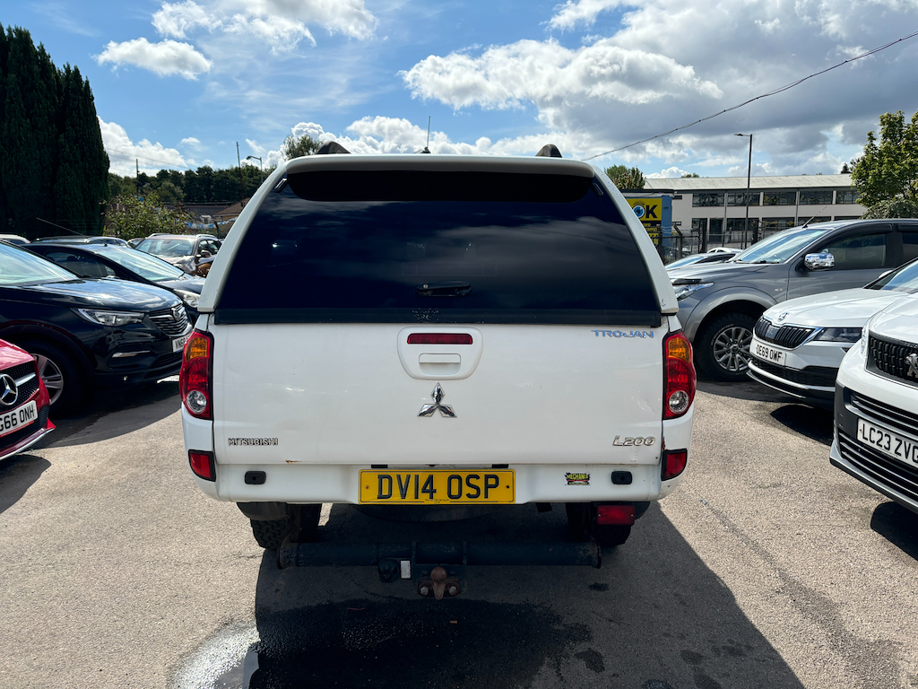 Mitsubishi L200 Trojan  #5