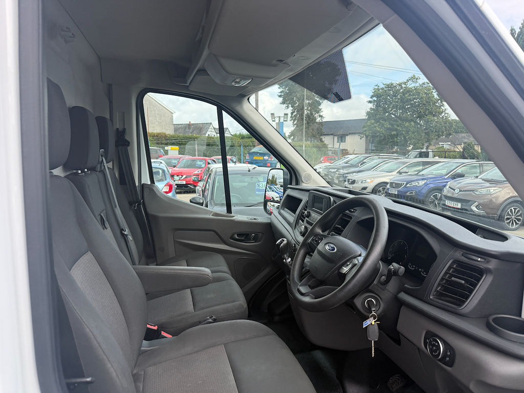Ford Transit Custom Custom 2.0 280 Limited Pv Ecoblue 129 Bhp Black #7