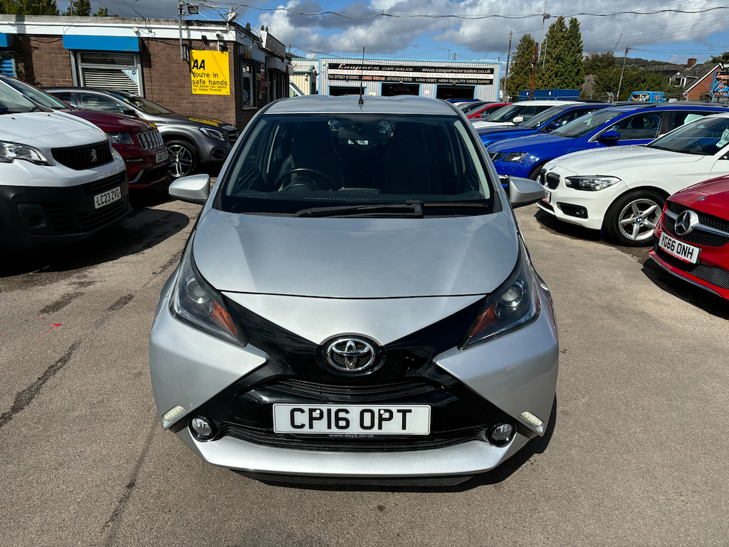 Toyota Aygo Vvt-i X-pression Silver #2