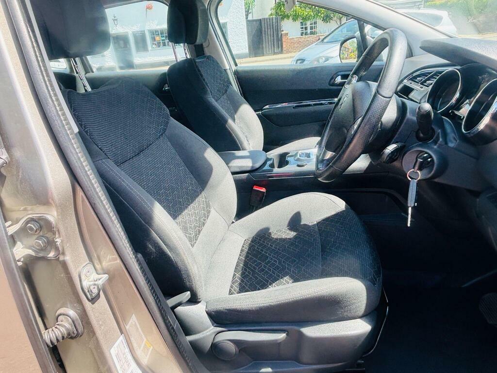 Peugeot 3008 Hdi Active Black #10