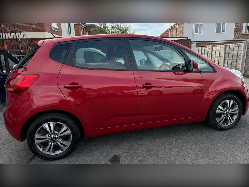 Kia Venga 1.6 3 Euro 6 Red #4
