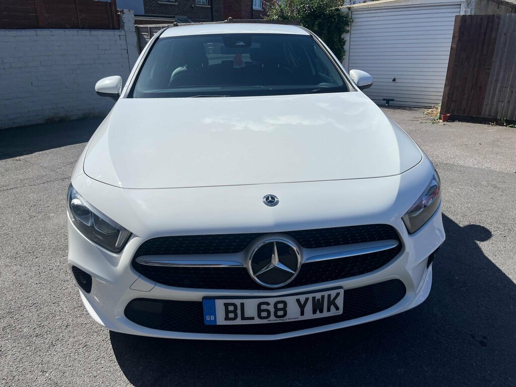 Mercedes-Benz A Class 1.5 A180d Sport Executive 7G-dct Euro 6 Ss White #2