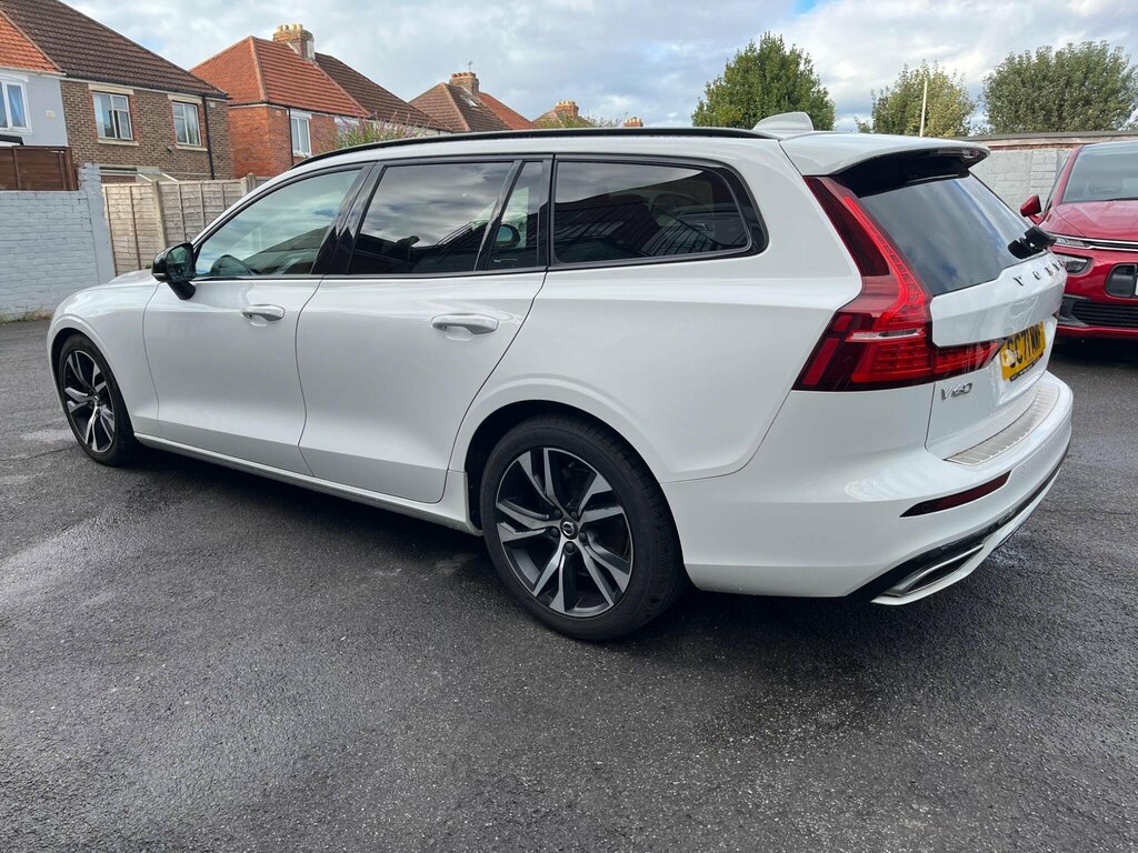 Volvo V60 2.0 B3 Mhev R-design Euro 6 Ss White #6
