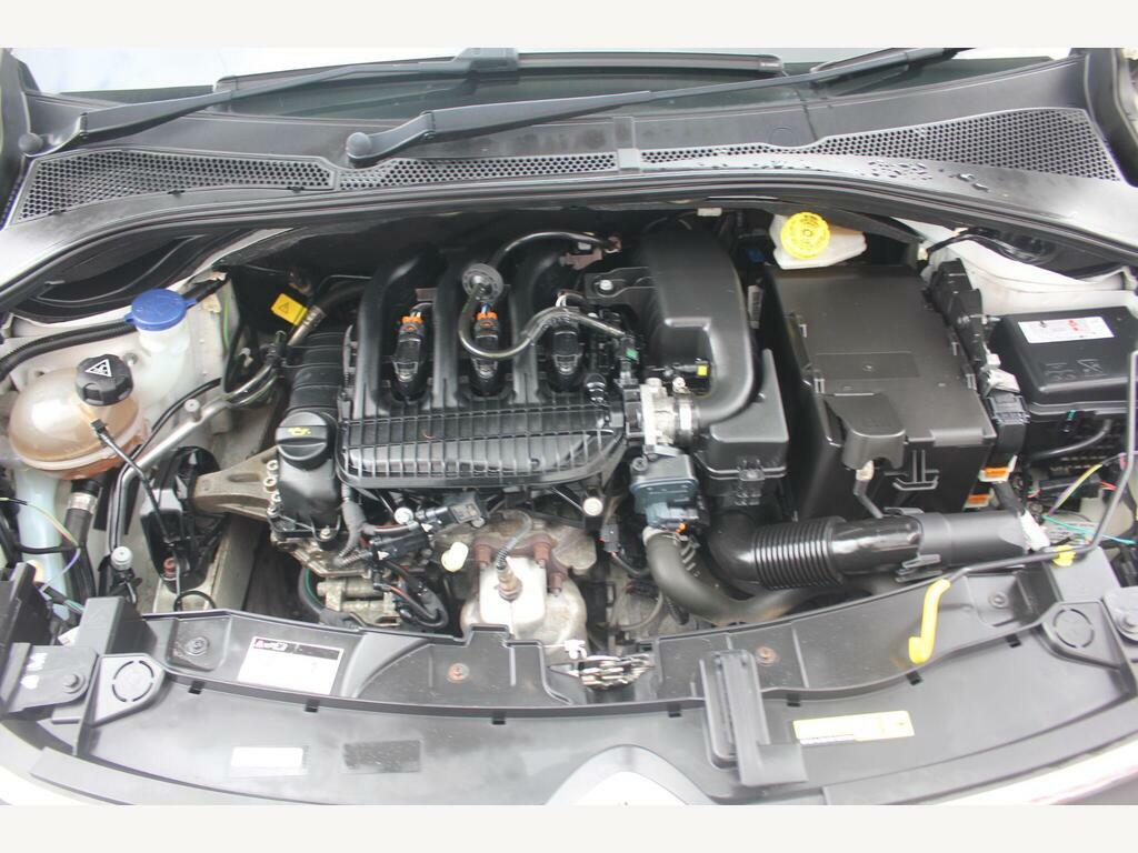 Citroen C3 1.2 Puretech Shine Plus White #8