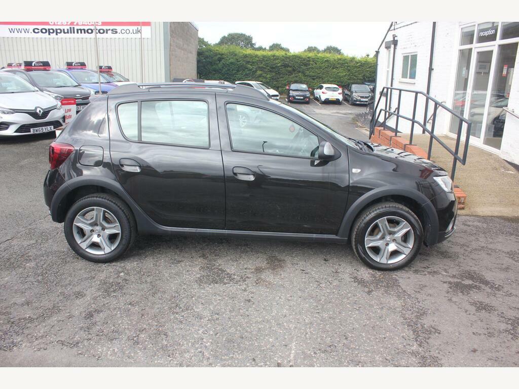 Dacia Sandero Stepway 0.9 Tce Comfort Euro 6 S S Black #4