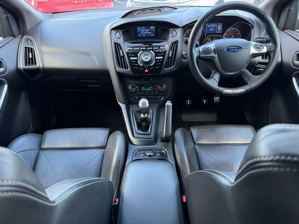 Ford Focus 1.0 Titanium 124 Bhp Black #9