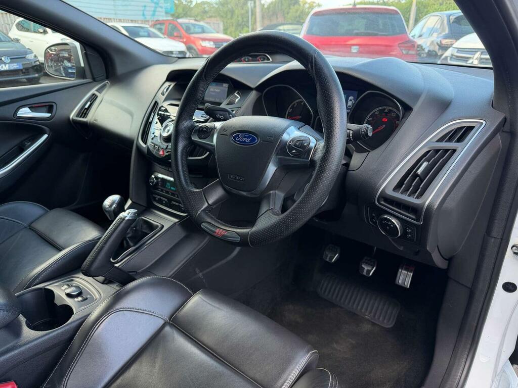 Ford Focus 2.0T Ecoboost St-3 Euro 5 Ss White #3
