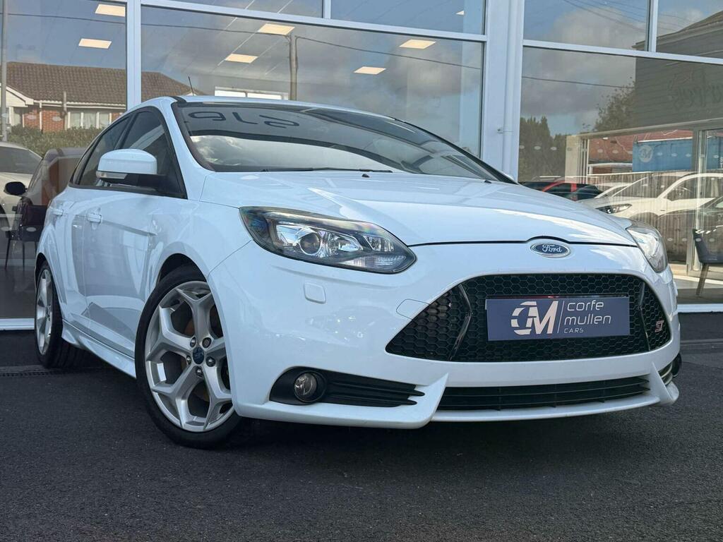 Ford Focus 1.0 Titanium 124 Bhp Black #48