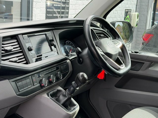 Volkswagen Transporter T30 Tdi Pv Highline Black #15