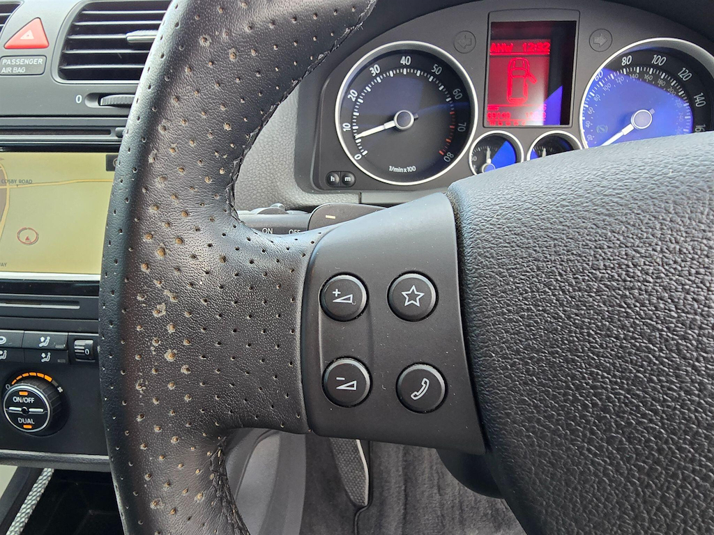 Volkswagen Golf 2.0L Gti Blue #30