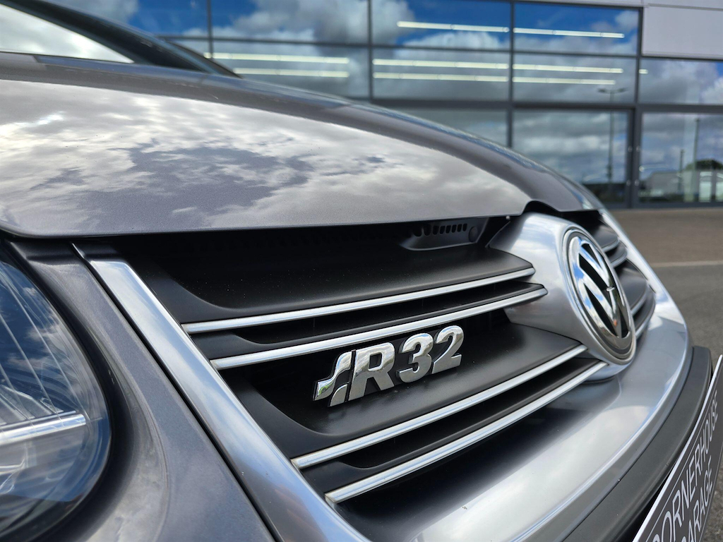 Volkswagen Golf 2.0L Gti Blue #37