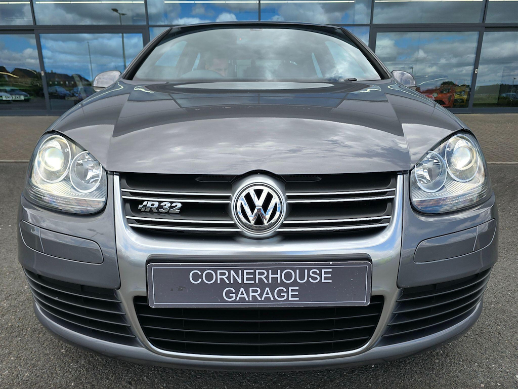 Volkswagen Golf 2.0L Gti Blue #36