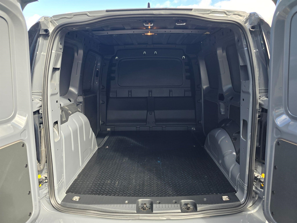 Volkswagen Caddy 2.0Tdi 122Psc20 Cargo Commerce Pro Dsg Pv Red #24