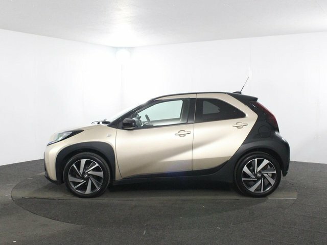 Toyota Aygo X 1.0 Vvt-i Edge Hatchback Euro 6 Beige #4