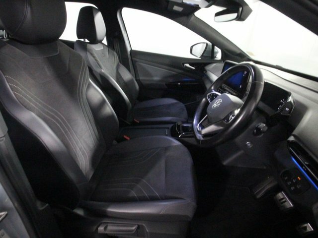 Volkswagen ID.4 Life Black #8
