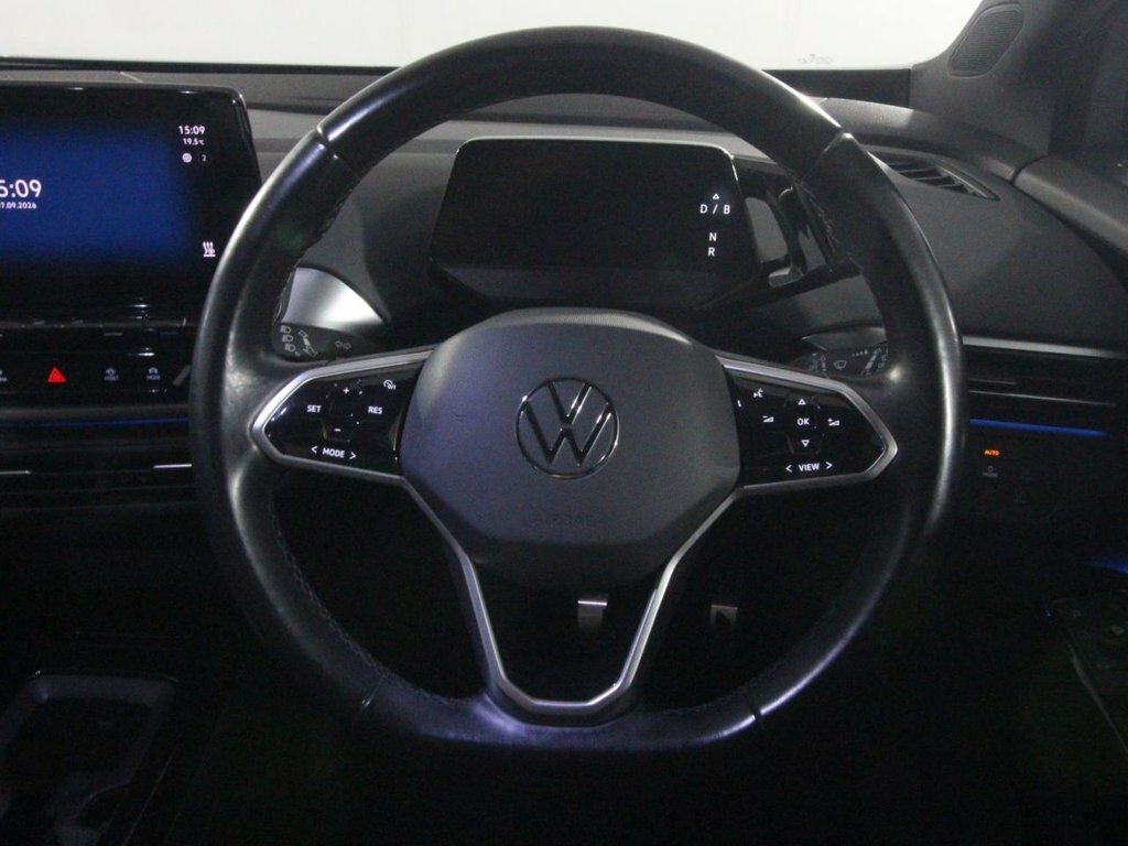 Volkswagen ID.4 Life Black #32