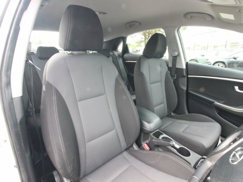 Hyundai I30 Crdi Style Nav Blue #26