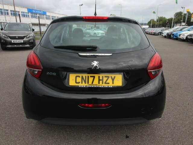 Peugeot 208 0.0L Black #6