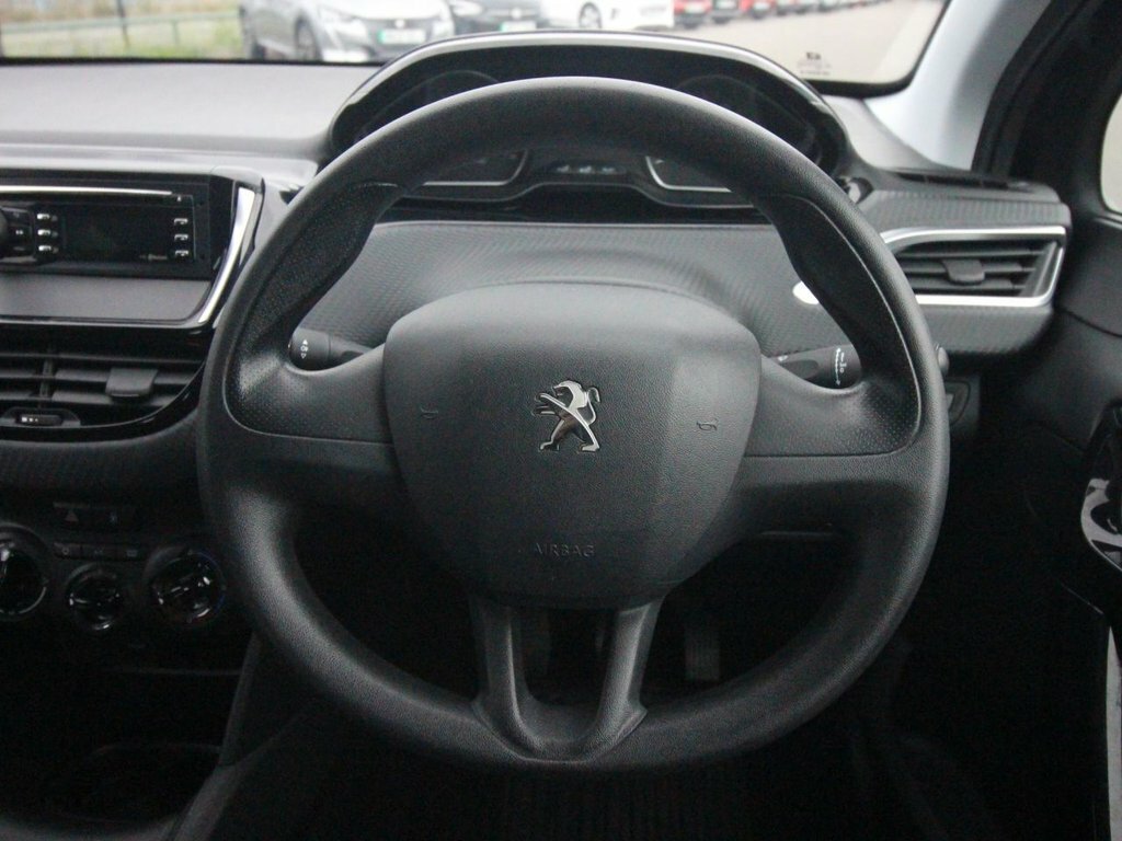 Peugeot 208 1.2 Puretech Active Premium -Plus Grey #30