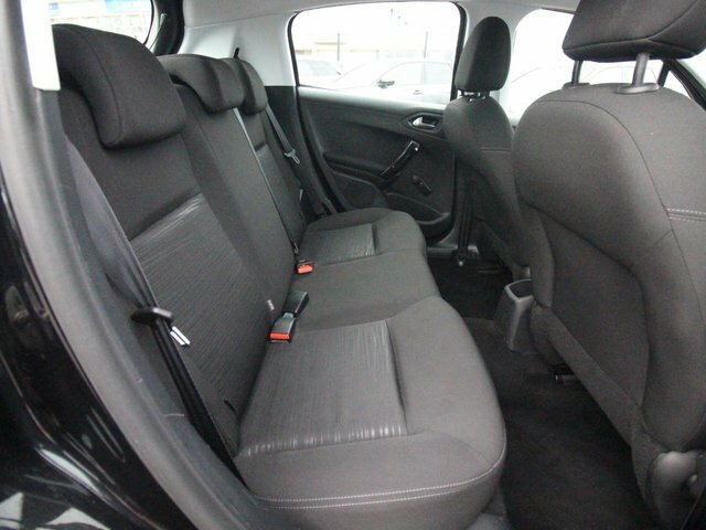Peugeot 208 1.2 Puretech Active Premium -Plus Grey #15
