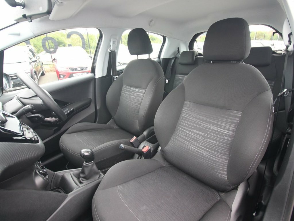 Peugeot 208 1.2 Puretech Active Premium -Plus Grey #28